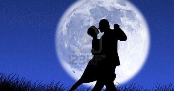 Baile bajo la luna